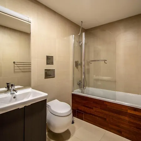 Wooden Design 2bdr Near Eden Garden * Praha